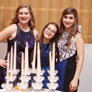 Meet your Posher, Raquel